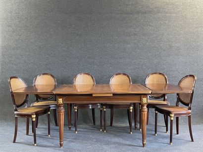 Grande salle à manger de qualité, en acajou...