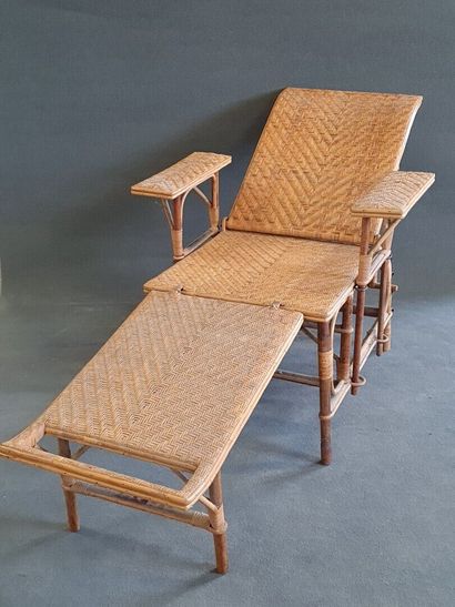 Chaise longue en rotin début XX°

100 x 150...