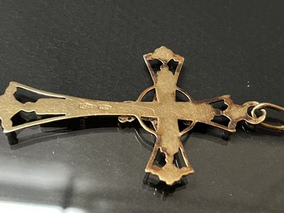 Croix en or 750°/00

H: 4.5 cm.

poids: 4.06...