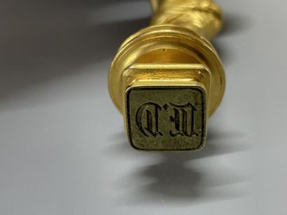 Sceau en bronze, figurant une femme drapée...