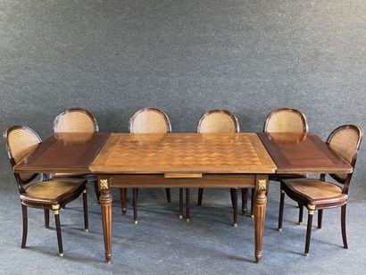 Grande salle à manger de qualité, en acajou...
