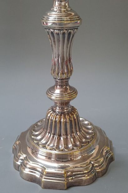 Pair of silver plated metal torches 

Louis...