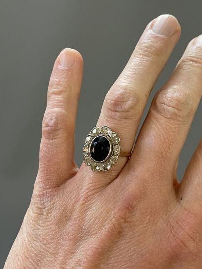 Bague en or et platine sertie d'un saphir...