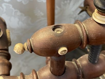 Rouet de salon en acajou, bois teinté et...