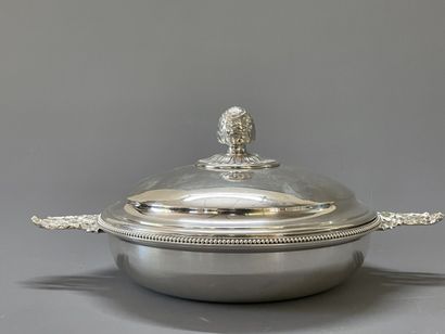 CHRISTOFLE

Vegetable dish and sauce boat...