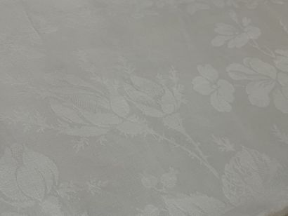 Large damask tablecloth with rose decoration....