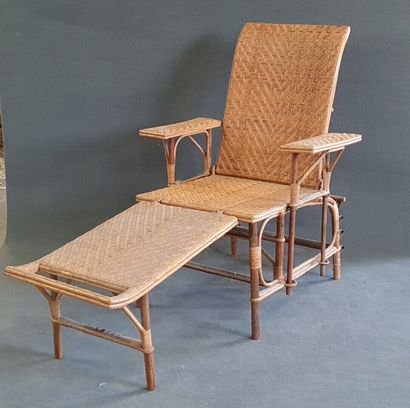Chaise longue en rotin début XX°

100 x 150...
