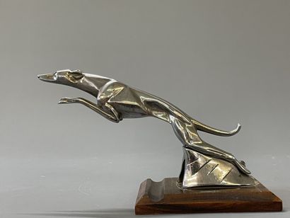 Car mascot, chromed metal lever on wooden...
