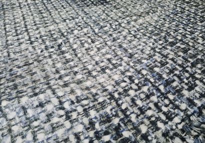 CHANEL

Silk stole with a speckled gray abstract...