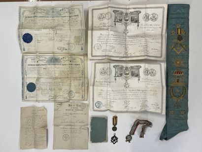 Documents, écharpe et médaille Franc-maç...