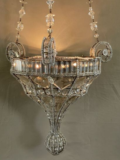 Grand lustre suspension à pampilles dans...