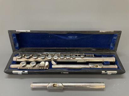 JOH. HAMMIG, Freiburg.

Flute traversiere...