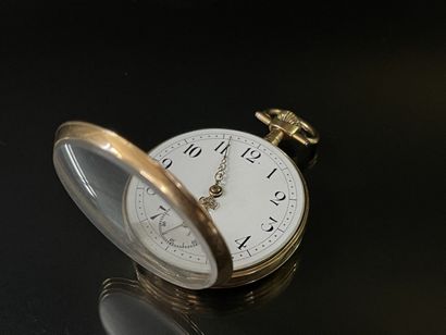 
Pocket watch in gold 750°/00, engraved decoration...