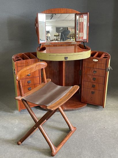 STARBAY.

Light green liner vanity, in mahogany...