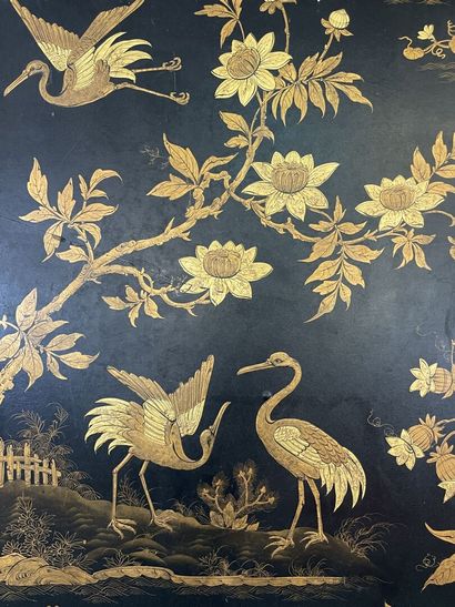 Panel in boiled cardboard lacquered and gilded...