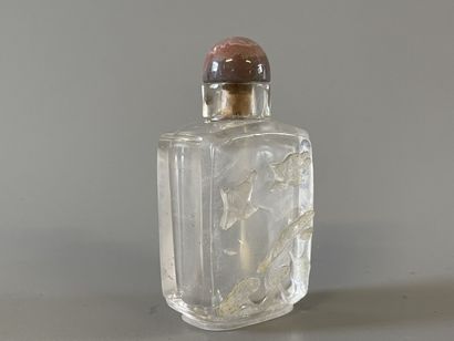 Snuffbox in rock crystal, carved decoration...