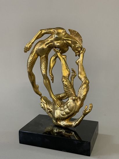 Couple of anthropomorphic fish

Gilded bronze...