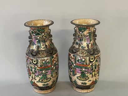 Pair of Nanking porcelain vases.

Beginning...