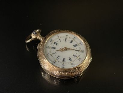 
Gold collar watch.




D: 3 cm.




Weight:...