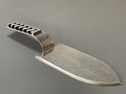 Jean DESPRES (1889-1980)

Serving shovel...