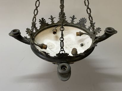 Chandelier in alabaster and patinated bronze...