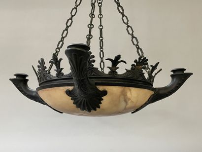Chandelier in alabaster and patinated bronze...