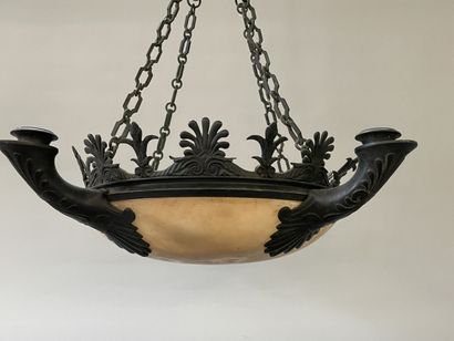 Chandelier in alabaster and patinated bronze...