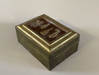 Box with music attributes. Years 1970.

6,5...