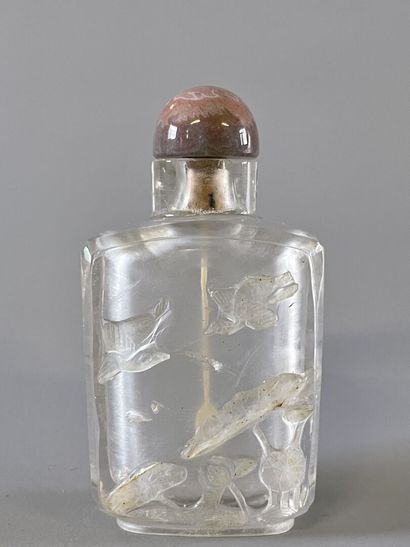 Snuffbox in rock crystal, carved decoration...