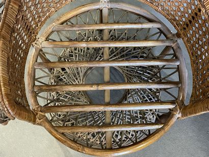Pair of wicker armchairs with high rounded...