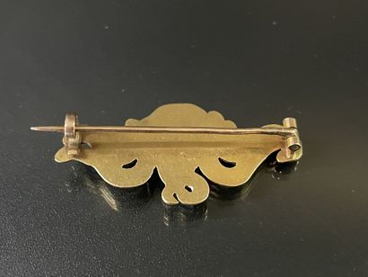 Small Art Nouveau brooch in gold 

Woman's...