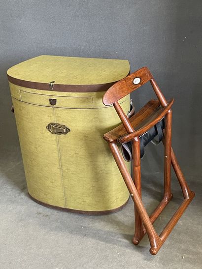 STARBAY.

Light green liner vanity, in mahogany...