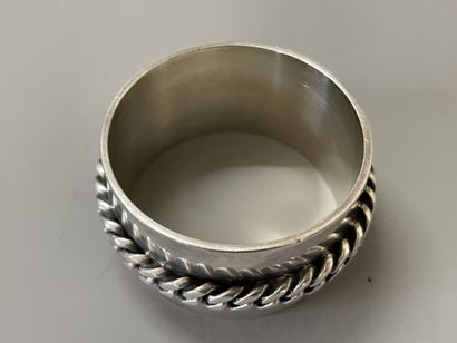 Jean DESPRÉS (1889 - 1980)

Napkin ring in...
