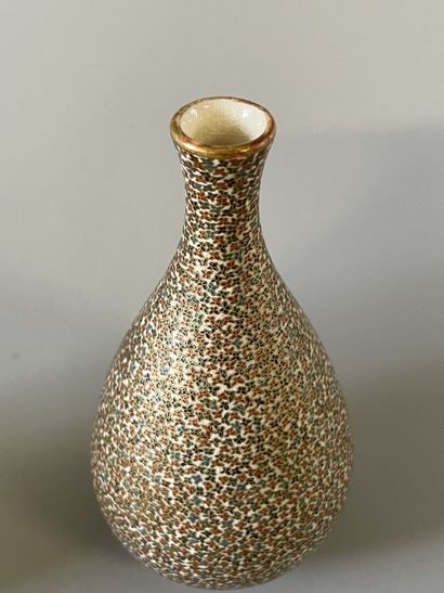 JAPAN SATSUMA 

Pair of fine earthenware...