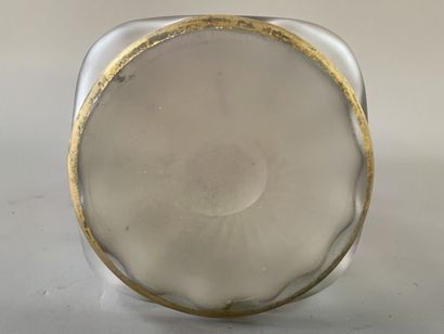 LEGRAS attributed to 

Vase in pink twisted...
