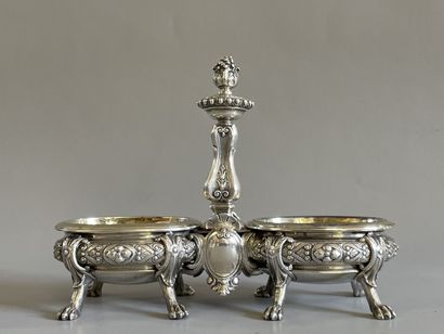 Paire de salerons double en argent, richement...