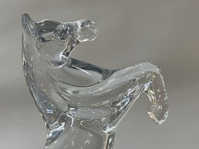 DAUM. 

Cheval : sculpture en cristal. 

H....