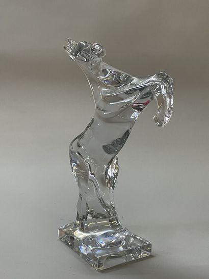 DAUM. 

Cheval : sculpture en cristal. 

H....