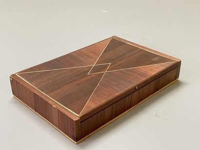 Boite en marqueterie de paille. Interieur...