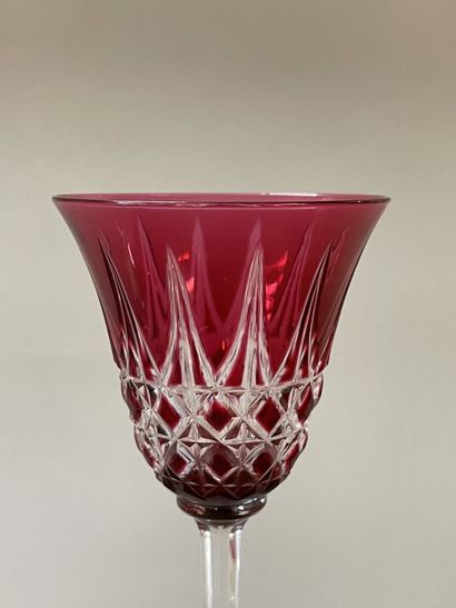 SAINT LOUIS 

Six colored crystal wine glasses....