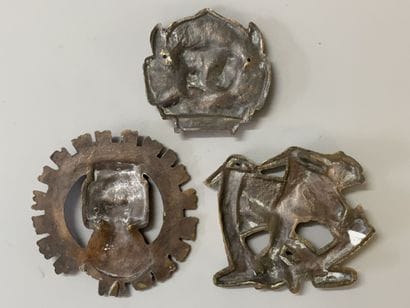 Quat'z'Arts. 

Trois sculptures en bronze...