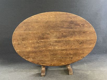 Oval dining room table type vigneronne, with...