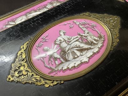Alphonse GIROUX: working table set with pink...