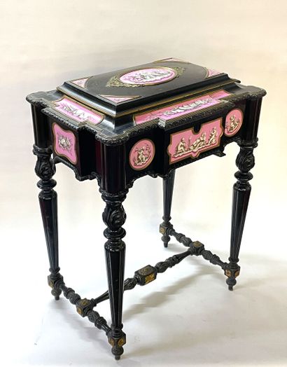 Alphonse GIROUX: working table set with pink...