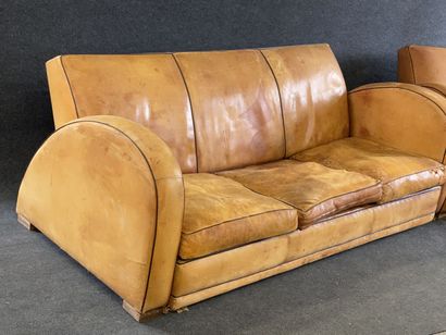 Canapé et fauteuils en cuir havane, accotoirs...