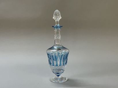 SAINT LOUIS Tommy decanter in blue crystal.

H....