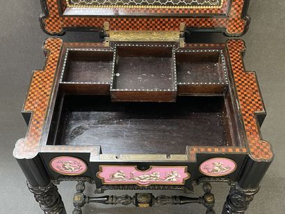 Alphonse GIROUX: working table set with pink...