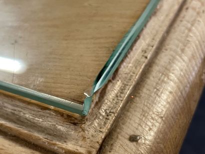 Table de milieu carré en bois blond ouvrant...
