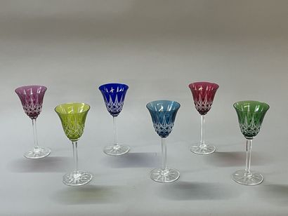 SAINT LOUIS 

Six colored crystal wine glasses....