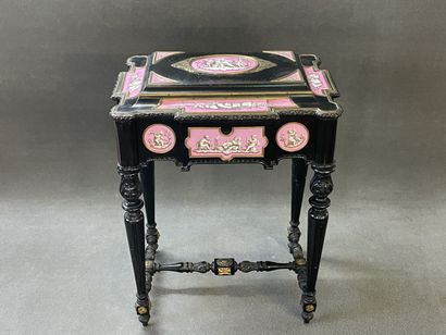 Alphonse GIROUX: working table set with pink...